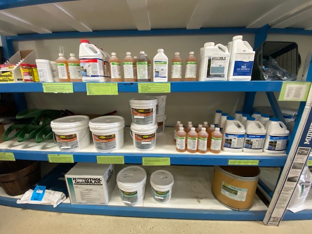Pond & Landscaping Supplies in Milford, MI | Pond Place of Michigan - PondLandscaping_Supplies_Our_Experience_and_knowledge_section_photo